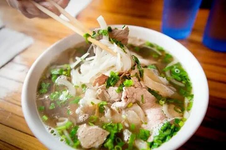 Xu hướng Triệu Lộ Tư cắt phăng mái tóc: Hotspot Matrix tiết lộ bí quyết video viral